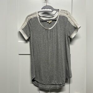 Anthropologie Meadow Rue Gray Top with White Lace Sleeves